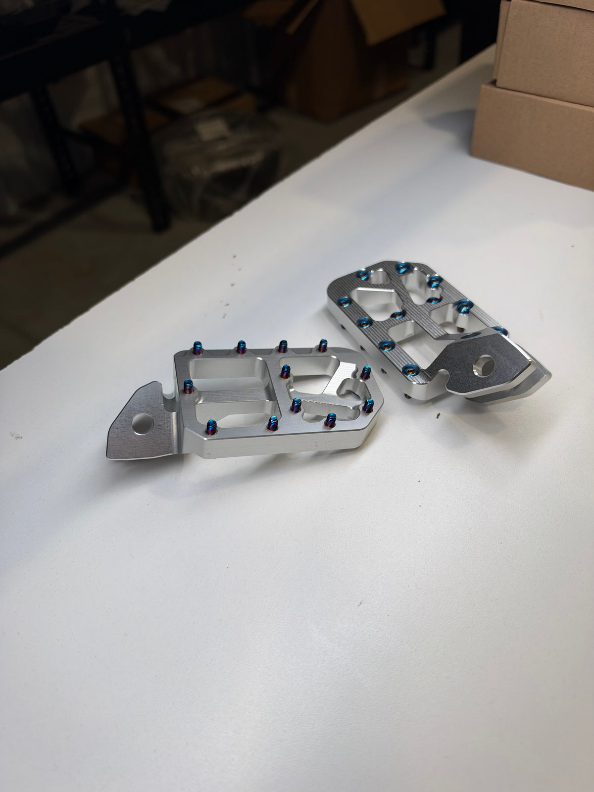 E Moto Footpegs
