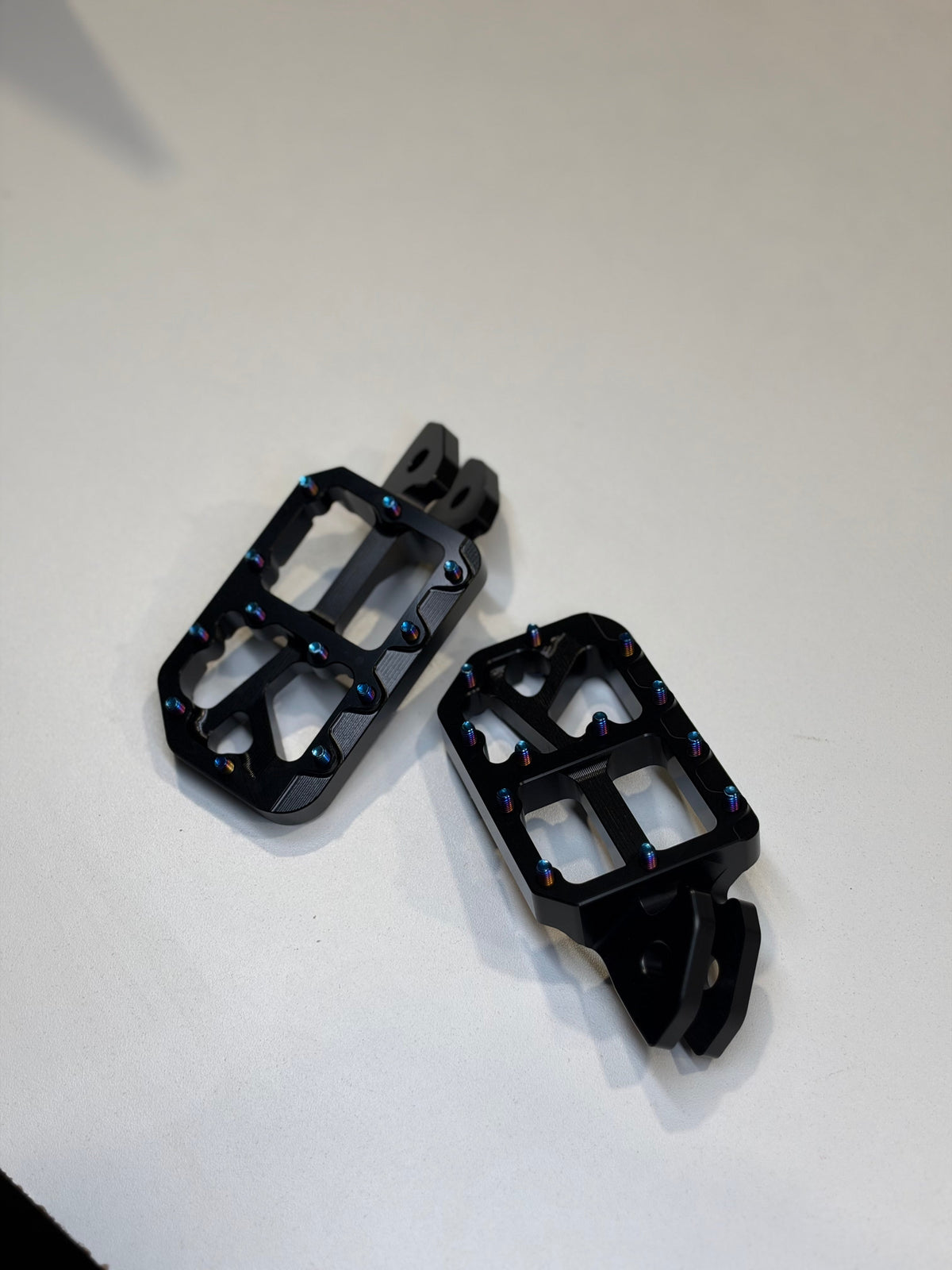 E Moto Footpegs