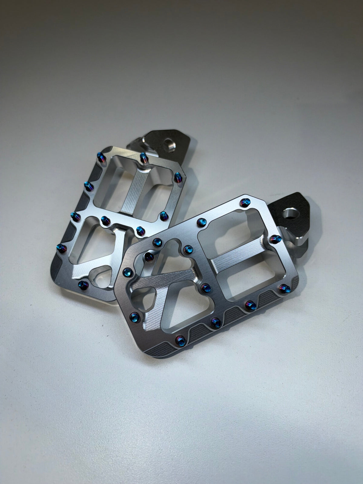 E Moto Footpegs