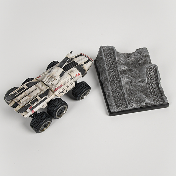 M35 Mako Statue - Mass Effect