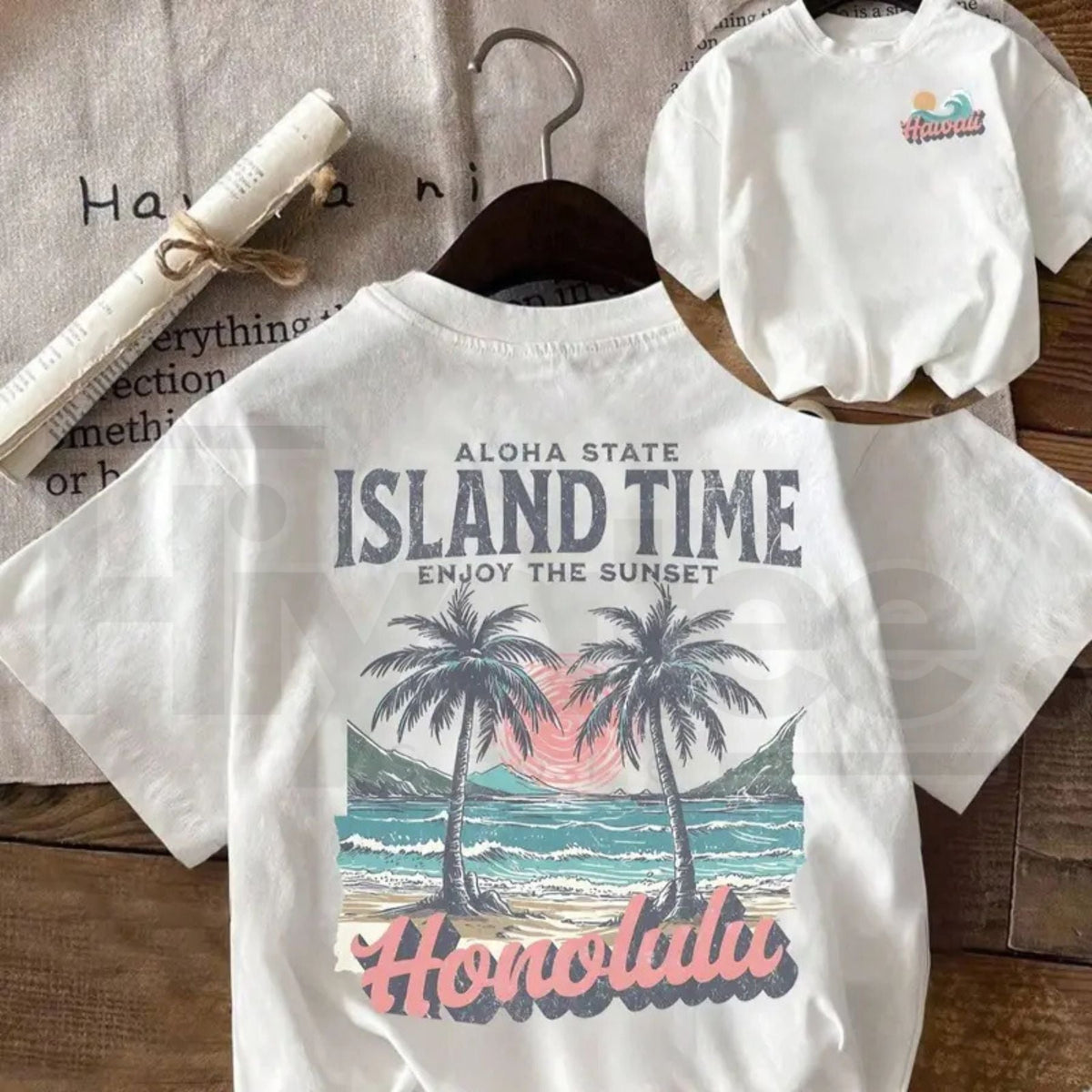 "Hawaiian Island Vibes" – Retro Summer & Beach Vacation Top