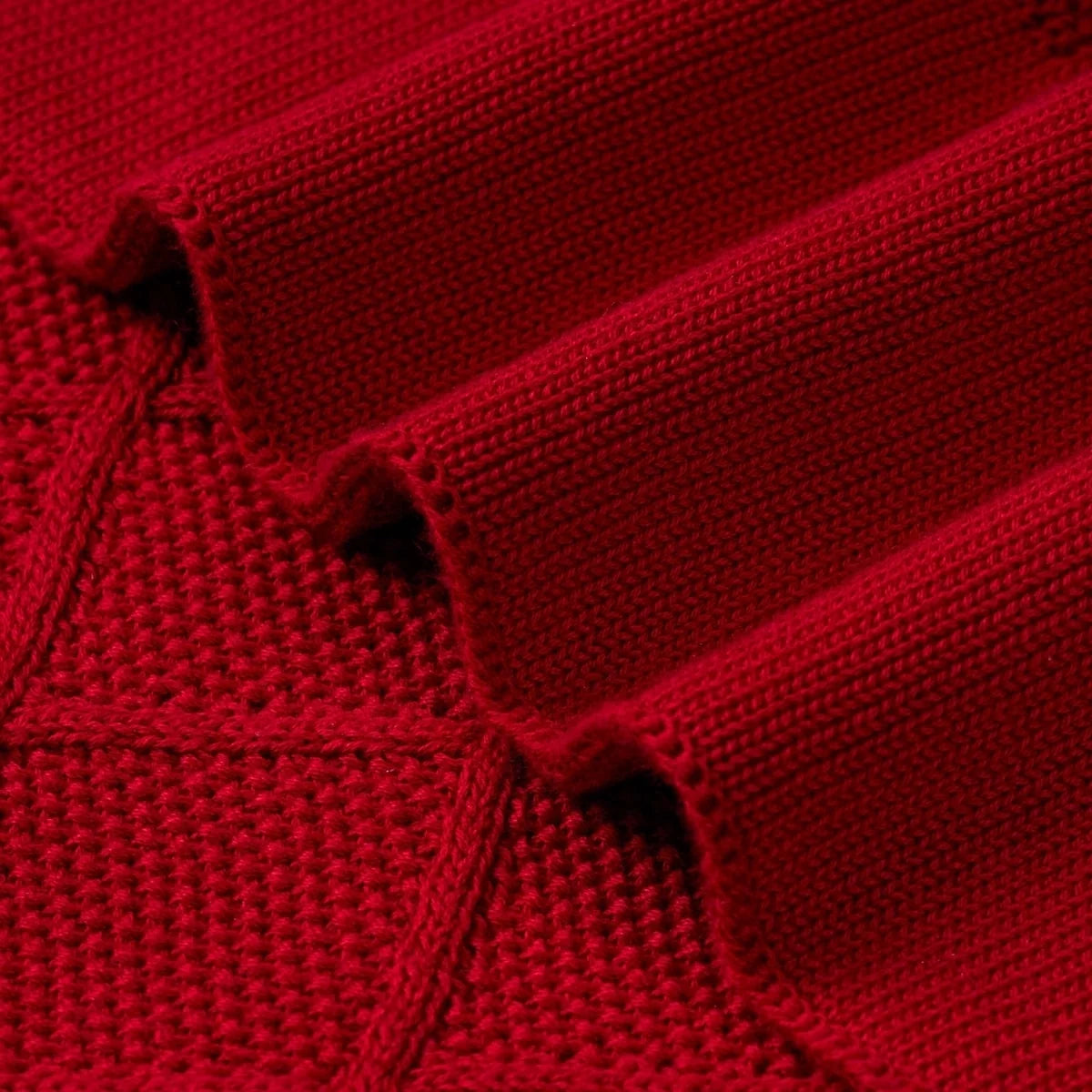 Diamond Stitch Baby Knit Blanket in Red Xmas